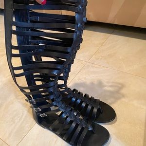 Vince Camuto Jamon black gladiator sandals